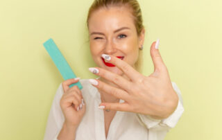 How to Keep Your Natural Nails Healthy While Wearing Extensions